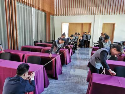 五星級(jí)會(huì)議服務(wù)培訓(xùn)“進(jìn)山”記 中海旅游產(chǎn)業(yè)扶貧的精準(zhǔn)實(shí)踐