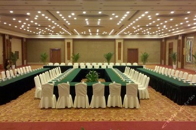 揚(yáng)州新世紀(jì)大酒店商務(wù)單間團(tuán)購(gòu)攻略 超值價(jià)格享優(yōu)質(zhì)會(huì)議服務(wù)